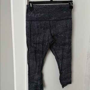 lululemon athletica Black Patterned align crop Leggings